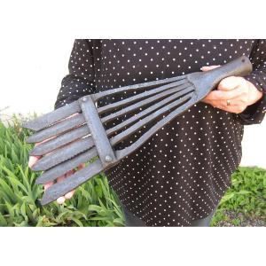 Six-pronged Wrought Iron Fern. 19th Century Folk Art.