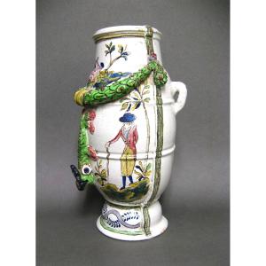 Auxerrois – Nevers :  Polychrome Earthenware Fountain.