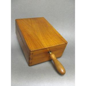 19th Century Grocer's Sugar Or Chocolate Box.