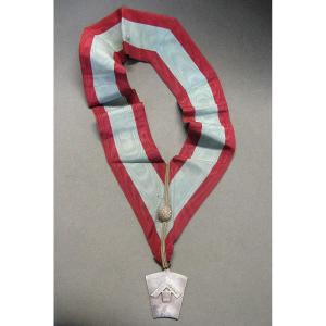 Star In The East Lodge N°95 Masonic Long Pendant.