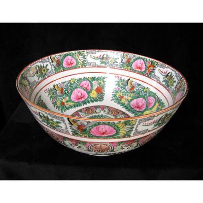 Large Chinese Porcelain Punch Bowl.