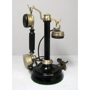 Burgunder Column Telephone 1920.