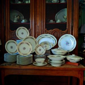 Charles Arhenfeld Limoges Dinner Service, 83 Pieces, 1940/1950