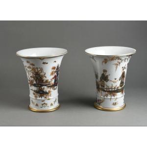 Pair Of Porcelain Cornet Vases - Chinoiserie Décor - 18th Century Style
