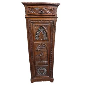 Neo-gothic Breton Bonnetiere Cupboard - Solid Oak - 19th Century