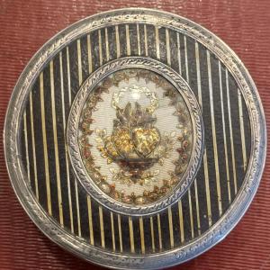 Box Of Flaming Hearts