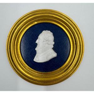 Portrait Medallion Of King Henry IV In Sèvres Porcelain
