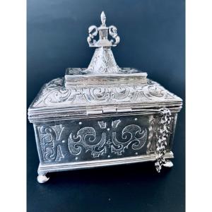 A Rare Silver Religious Reliquary Casket From Barbastro (aragon), Circa 1600–1625 - Spain.