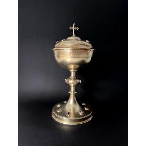 Episcopal Ciborium In Silver-gilt With Amethyst Cabochons. Master Silversmith Edmond Lesage, Paris