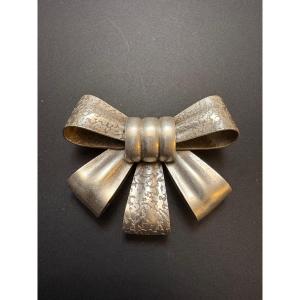 Art Nouveau: Silver Brooch