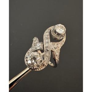 Antique Toi Et Moi Ring In 18k White Gold And Diamonds