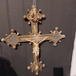 Old 17th Century Cross