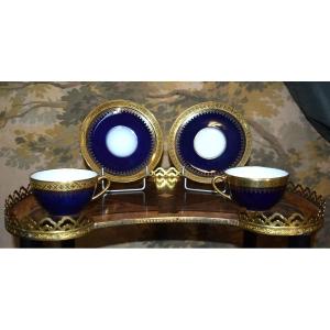 Pair Of Tea Or Coffee Cups In Limoges Porcelain, Oven Blue And Gold Inlay 