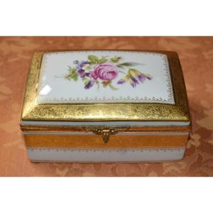 Limoges Porcelain Box With Double Gold Inlay, Bouquet Of Flowers, Box, Hand Painted.
