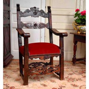 Large Walnut Armchair, Italian Renaissance Tuscany, Late 16th - Early 17th Century, Armchair.
