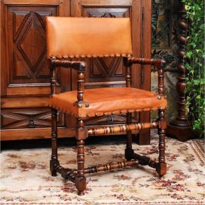 Chaise à Bras En Noyer De Style Louis XIII , Fauteuil Dossier Et Assise Cuir, Bureau, XIXe