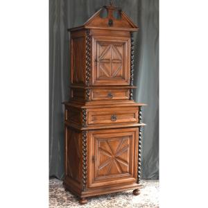 Louis XIII Standing Man In Walnut, Diminutive Cabinet, 2 Parts, High Recessed Sideboard, 17th Century