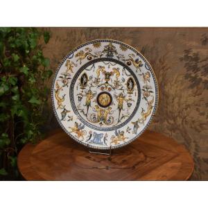 Large Decorative Gien Earthenware Dish, 1866 Period, Italian Renaissance Decor, 19th Century