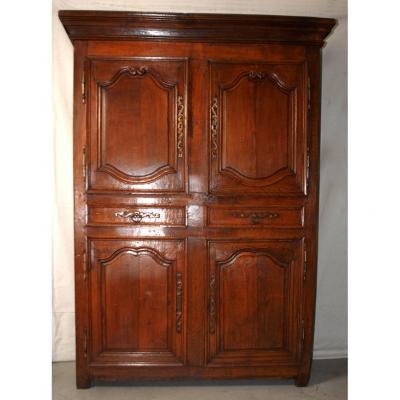 Buffet à 4 portes ou quatre vantaux en chêne, armoire  XVIIIème