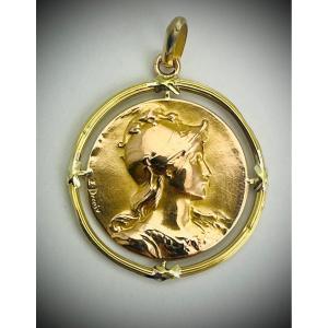 Dropsy Medal Pendant