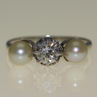 Beads And Diamond Ring.