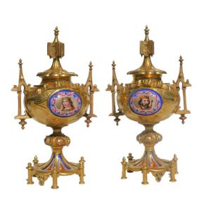 Pair Of Gilt Bronze & Porcelain Cassolettes, Gothic Style, Napoleon III, 19th Century King Vases