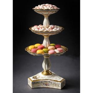 Large Silent Serving Dish In Paris Porcelain, Napoleon III Period, Painted Decoration Of Birds & Flowers