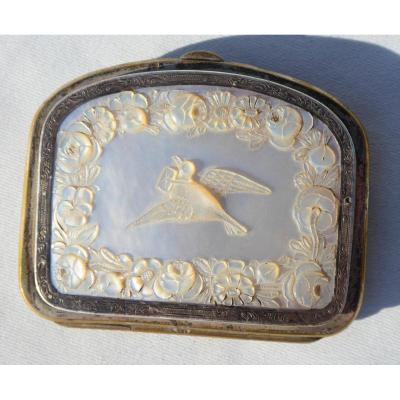 Wallet In Engraved Mother Of Pearl Decor Dove Love Eighteenth Style Napoleon III Wedding