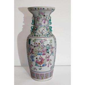 Important Porcelain Vase, China - Twentieth
