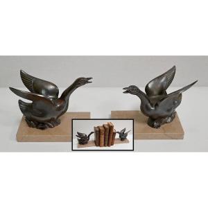 Pair Of Bookends, Swans In Patinated Metal On Marble - 1930/1940