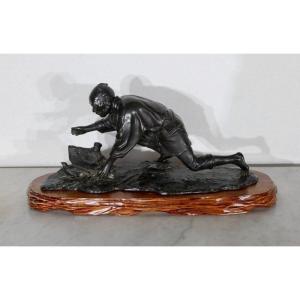 Bronze "the Peasant Trapping The Bird Under His Hat", China - Early 20th Century