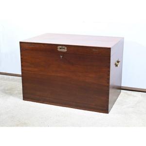 Important Teak Trunk – Late 19th Century