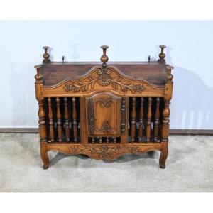 Small Provencal Panetière In Walnut – Early 19th Century