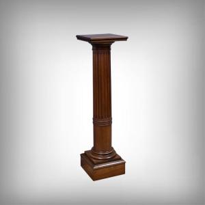 Solid Walnut Column, Louis XVI Style – Late 19th Century