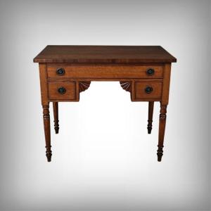 Small Oak Desk, Victorian Era, England – Late 19th Century