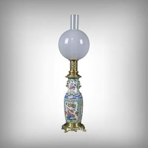 Canton Porcelain & Bronze Oil Lamp, Qing Dynasty, China - Late 19th Century