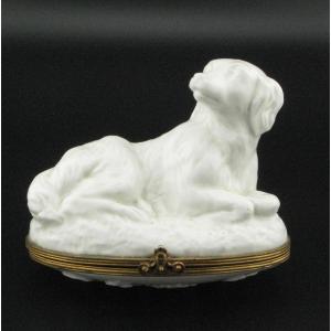 18th-century Mennecy-style Bonbonniere Of A Spaniel Dog