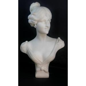 Pugi Brothers, Large Female Bust In White Carrara Marble, Art Nouveau Period