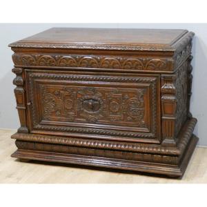 18th Century Chest In Carved Oak Transformed Into A Renaissance Style Door Buffet