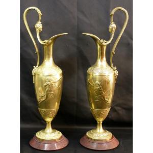 Pair Of Renaissance Style Ewers In Gilt Bronze And Red Marble, 19th Century