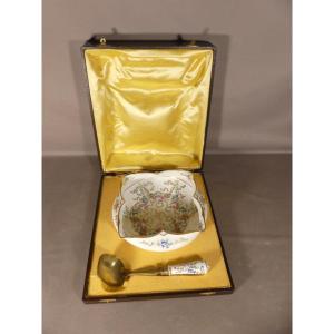 Cream Service, Bowl And Ladle In Flowered Porcelain, Early 20th Century