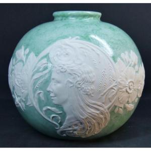 Art Nouveau, Rare Paste-on-paste Vase, Woman's Face In Biscuit On Porcelain, Limoges 1900