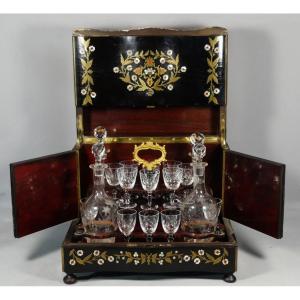 Napoleon III Liqueur Cellar In Mother-of-pearl And Brass Marquetry, Baccarat Crystal Glassware, 19th Century