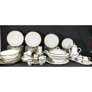 Charles Field Haviland Mozart Shape Gilt, 12 Person Service, Limoges Porcelain