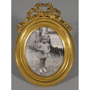 Small Oval Photo Frame In Gilded Bronze, Louis XVI Style, 19th Century