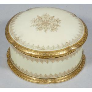 Limoges Porcelain Jewelry Box With Gold Decoration, Mid-20th Century