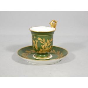 Empire Style Cup With Imperial N In Green And Gold Porcelain, 19th Century