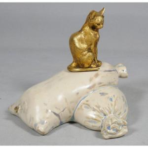 Susse Frères, The Cat On Flour Sacks, Bronze And Porcelain, Early 20th Century