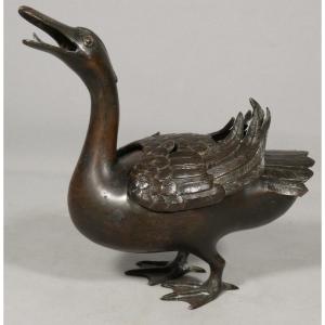 China 19th Century, Duck Perfume Burner In Patinated Bronze