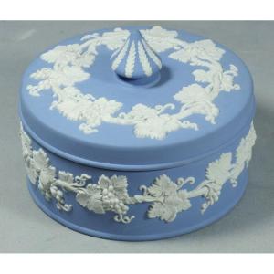 Wedgwood, Blue And White Cookie Porcelain Box, Mid-20th Century